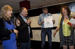 Cartoonist Auke Herrema van Het Bouwteam bij symposium aanpak Multiprobleemgezinnen gemeente Amsterdam